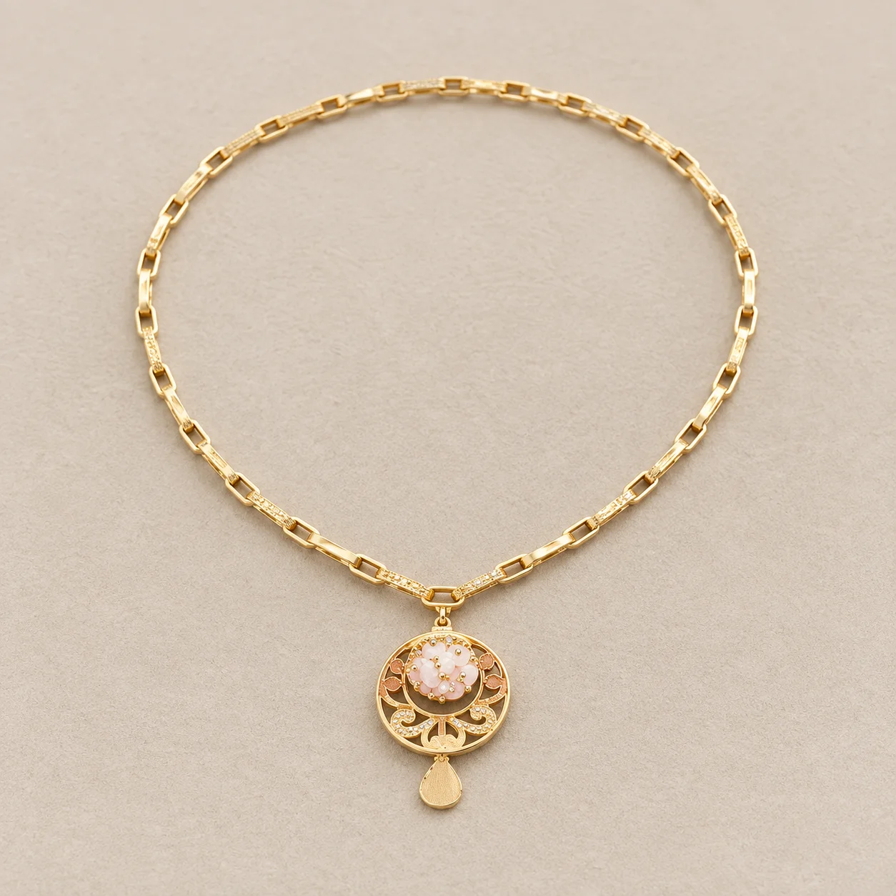 Gold Link Pendant Necklace